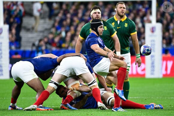 Antoine Dupont ( 9 - France ) - - Coupe du Monde de Rugby France 2023 - Match de quart de finale "France-Afrique du Sud (28-29)" au Stade de France à Saint-Denis 15 octobre 2023.