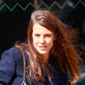 Charlotte Casiraghi à la sortie du défilé de mode prêt-à-porter Chanel Printemps/été 2024 lors de la Fashion Week de Paris (PFW), au Grand Palais Éphémère Place Joffre, à Paris, France, le 3 octobre 2023. © Christophe Clovis/Bestimage 