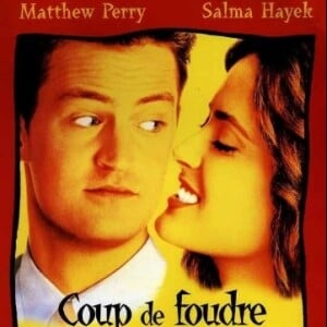 C'est à la fin des années 1990, sur le tournage du film Coup de foudre et Conséquences, avec Salma Hayek, que les choses avaient basculé.
Matthew Perry et Salma Hayek dans le film "Coup de foudre et Conséquences".
