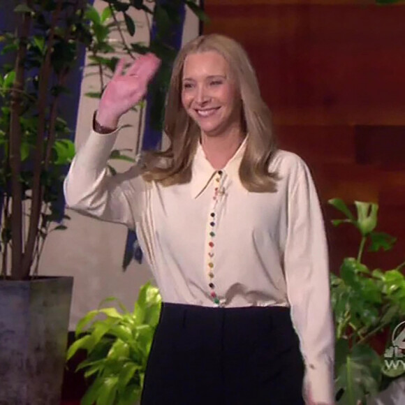 Selon plusieurs sources américaines, l'actrice songeait à adopter le chien de Matthew Perry
Lisa Kudrow a révélé qu'elle ferait n'importe quoi pour Courteney Cox lors de l'émission "The Ellen Show", le 31 mars 2022. Los Angeles. 