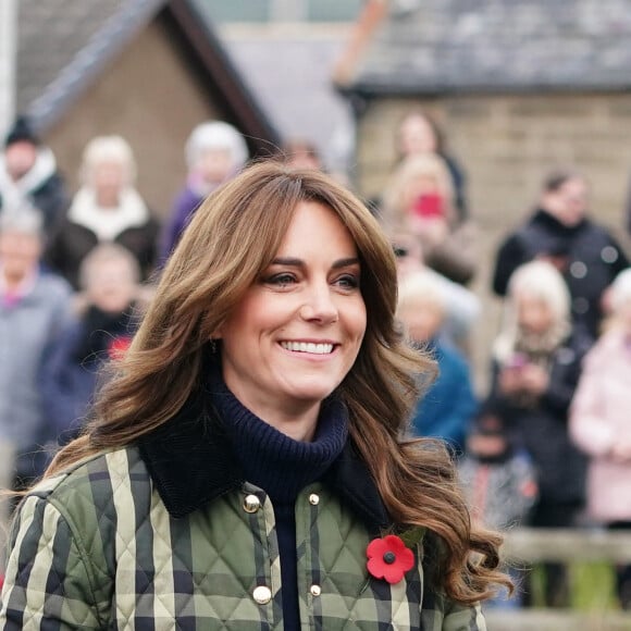 Le prince William, prince de Galles, et Catherine (Kate) Middleton, princesse de Galles, visitent Outfit Moray, une organisation caritative primée à Moray (Ecosse), le 2 novembre 2023. Connus sous le nom de duc et duchesse de Rothesay lorsqu'ils sont en Écosse, visitent cet organisme qui propose des programmes d'apprentissage en plein air et d'activités d'aventure qui changent la vie des jeunes de Moray, en Écosse. 