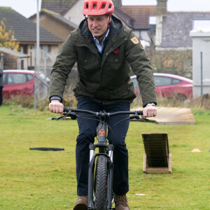 Le prince William, prince de Galles, et Catherine (Kate) Middleton, princesse de Galles, visitent Outfit Moray, une organisation caritative primée à Moray (Ecosse), le 2 novembre 2023. Connus sous le nom de duc et duchesse de Rothesay lorsqu'ils sont en Écosse, visitent cet organisme qui propose des programmes d'apprentissage en plein air et d'activités d'aventure qui changent la vie des jeunes de Moray, en Écosse. 