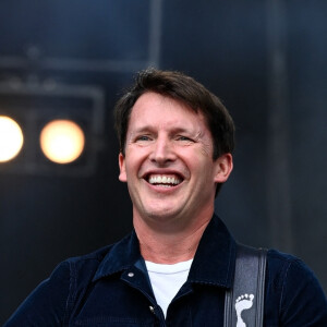 À savoir James Blunt.
James Blunt performing at BBC Radio 2 In The Park at Victoria Park in Leicester