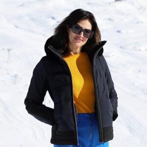 Hélèna Noguerra - Photocall de l'équipe du film "BDE" dans le cadre du 26ème Festival de l'Alpe d'Huez le 21 janvier 2023. © Dominique Jacovides/Bestimage 