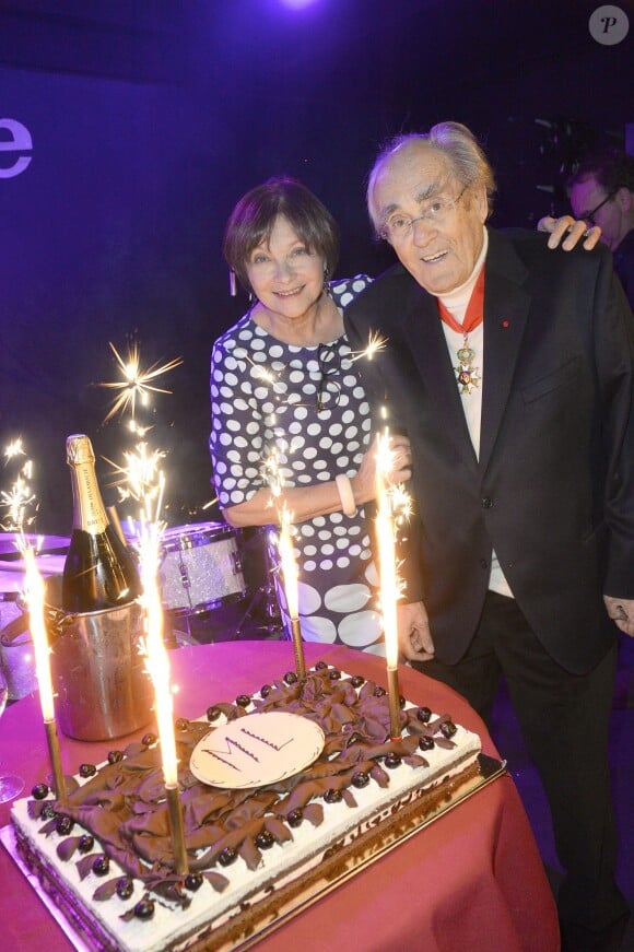 Exclusif - Michel Legrand et sa femme Macha Méril - Michel Legrand promu au grade de Commandeur dans l'ordre de la Légion d'Honneur à Paris le 7 mars 2016. © Coadic Guirec/Bestimage