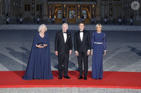 La reine consort Camilla Parker Bowles, le roi Charles III d'Angleterre, Emmanuel Macron et sa femme Brigitte - Dîner d'Etat au château de Versailles en l'honneur de la visite officielle du roi Charles III d'Angleterre et de la reine consort Camilla Parker Bowles de 3 jours en France. Le 20 septembre 2023 © Moreau-Jacovides / Bestimage 