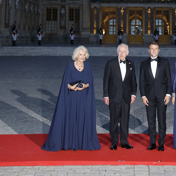 La reine consort Camilla Parker Bowles, le roi Charles III d'Angleterre, Emmanuel Macron et sa femme Brigitte - Dîner d'Etat au château de Versailles en l'honneur de la visite officielle du roi Charles III d'Angleterre et de la reine consort Camilla Parker Bowles de 3 jours en France. Le 20 septembre 2023 © Moreau-Jacovides / Bestimage 