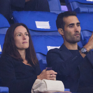 "Que c'était bien les vacances en Grèce et cela était nécessaire de se poser un peu", explique Martin Fourcade

Martin Fourcade et sa femme Hélène Uzabiaga - People dans les tribunes du match de Coupe du monde de rugby entre la France et l'Italie (60-7) à Lyon le 6 octobre 2023. © Cyril Moreau-Dominique Jacovides/Bestimage