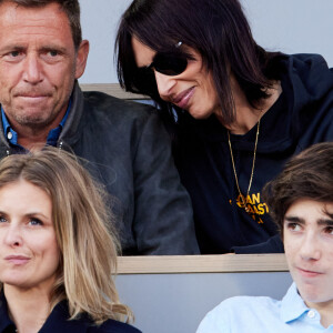 Daniel Riolo et sa compagne Géraldine Maillet lors de la nocturne des Internationaux de France de tennis de Roland Garros 2023 à Paris, France, le 2 juin 2023. © Moreau-Jacovides/Bestimage