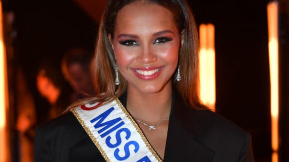Miss France 2024 : Les photos et portraits des 30 Miss, le jury... toutes les infos sur la cérémonie (date, heure, lieu)