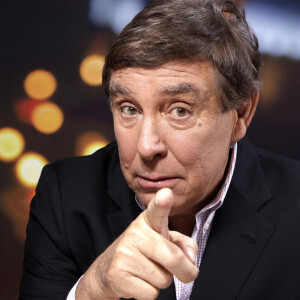 Rendez-vous portrait en studio avec Jean-Pierre Foucault à Paris le 9 novembre 2017. © Cédric Perrin / Bestimage