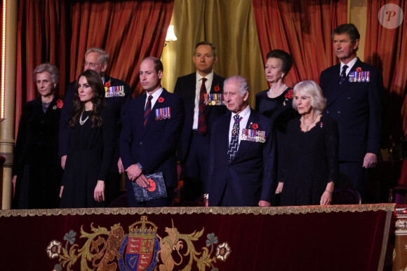 Kate Middleton, le prince William, la princesse Anne, le roi Charles III d'Angleterre, Camilla Parker Bowles - La famille royale assiste au Royal British Legion Festival of Remembrance au Royal Albert Hall à Londres le 11 novembre 2023.