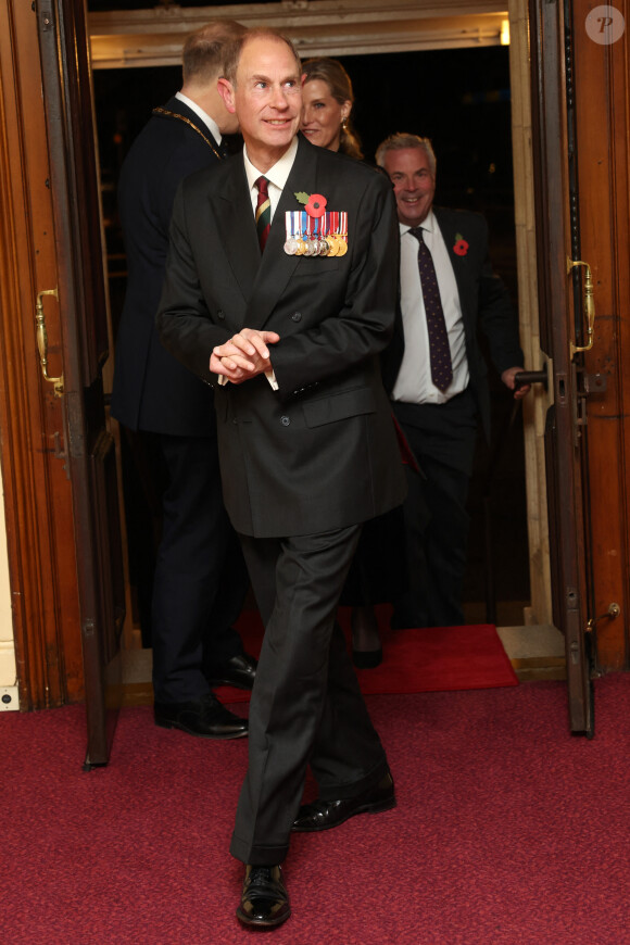 Le prince Edward, duc d'Edimbourg - La famille royale assiste au Royal British Legion Festival of Remembrance au Royal Albert Hall à Londres le 11 novembre 2023.