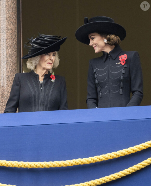 Kate Middleton se tourne désormais vers un problème familial.
Camilla Parker Bowles, Kate Middleton - La famille royale honore les disparus des deux guerres mondiales lors de la cérémonie Remembrance Sunday (Dimanche du souvenir) au Cénotaphe à Londres. Le 12 novembre 2023.