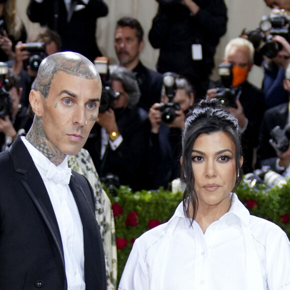 Kourtney Kardashian et Travis Barker sont parents d'un garçon, Rocky Thirteen Barker
Travis Barker avec sa femme Kourtney Kardashian - Les célébrités arrivent à la soirée du "MET Gala 2022" à New York, le 2 mai 2022. © Future-Image via Zuma Press/Bestimage 