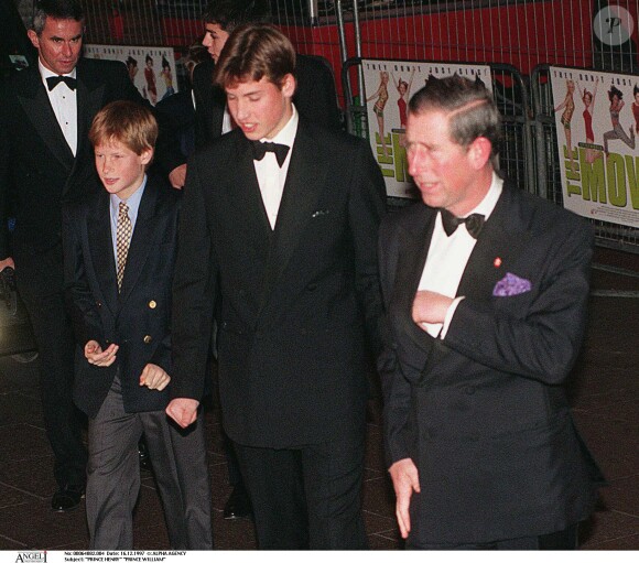 Prince Harry, Prince William et Prince Charles - Avant-première Spice the Movie. 
