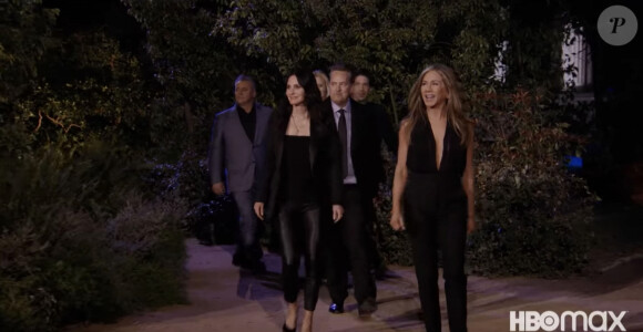 Les cinq Friends ont désormais fait part de leur chagrin chacun à leur tour, depuis la mort de Matthew Perry, alias Chandler
Capture d'écran de l'épisode spécial de Friends, les retrouvailles, diffusé sur HBO en mai 2021