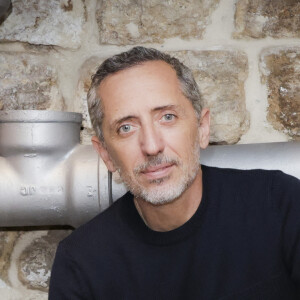 Exclusif - Rendez-vous avec Gad Elmaleh dans les backstage des Comedy Club à Paris. Le 23 avril 2023 © Jack Tribeca / Bestimage 