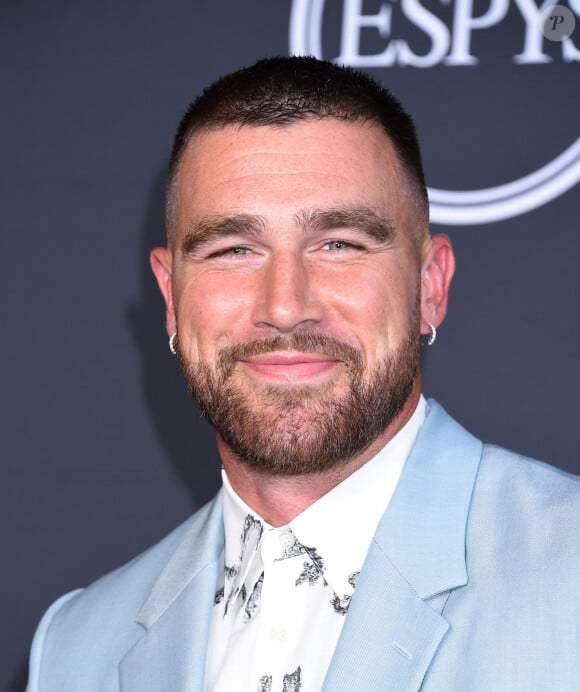 Travis Kelce au photocall de la soirée des "2022 ESPYS Awards" à Los Angeles, le 20 juillet 2022.