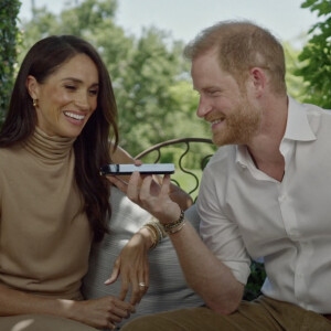 Meghan Markle, 41 ans, et Harry, 38 ans, ont surpris les récipiendaires des toutes premières subventions du fonds qui a invité les candidatures plus tôt cette année. © JLPPA/RT Youth Power Fund/Bestimage