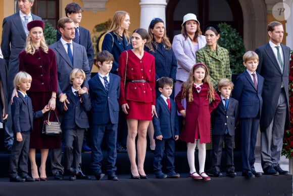 Beatrice Borromeo et ses enfants Stefano et Francesco, Charlotte Casiraghi et ses fils Raphael Elmaleh et Balthazard Rassam, Tatiana Santo Domingo, son mari Andrea Casiraghi et leurs enfants India, Maximilian et Sacha - La famille princière monégasque dans la cour d'honneur du palais lors de la la fête nationale à Monaco, le 19 novembre 2023.  © Olivier Huitel / Pool Monaco / Bestimage