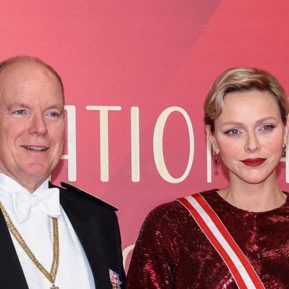 La princesse Caroline de Hanovre, le prince Albert II et la princesse Charlene de Monaco, la princesse Alexandra de Hanovre, Sean Wittstock et sa femme Chantell - Arrivées à la traditionnelle soirée de la Fête Nationale Monégasque au Grimaldi Forum à Monaco. Le 19 novembre 2023. La Famille Princière et leurs convives ont assisté à un spectacle lyrique "Caruso à Monaco". © Claudia Albuquerque / Bestimage 