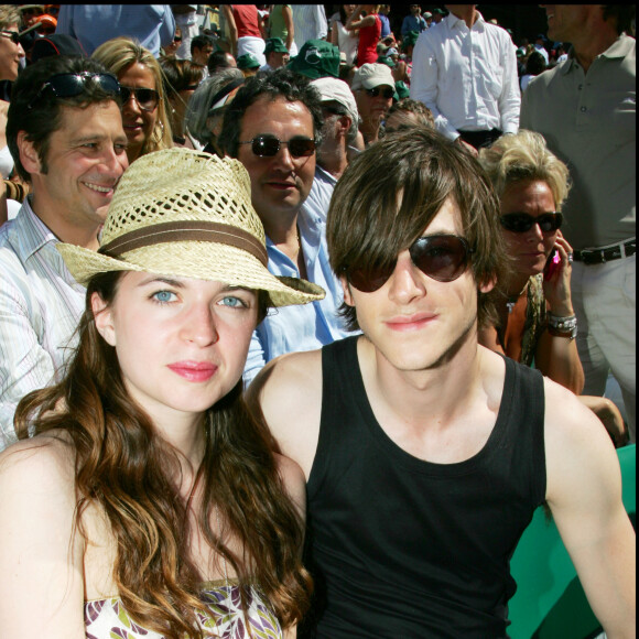 Gaspard Ulliel et Cécile Cassel à Roland Garros en 2006