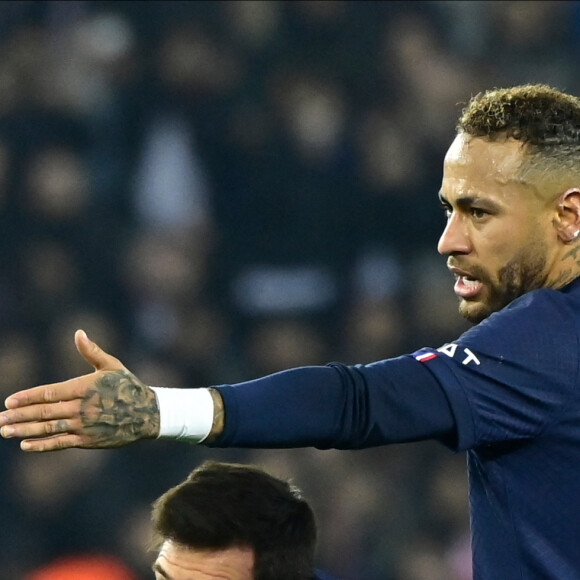 L'équipe du PSG serait bien plus unie et l'ambiance serait meilleure aujourd'hui

Lionel Messi ( 30 - PSG ) - Neymar Jr ( 10 - PSG ) - - Match de 8ème de finale aller de la Ligue Des Champions 2023 (LDC) "PSG - Bayern Munich (0-1)" au Parc Des Princes, le 14 février 2023.