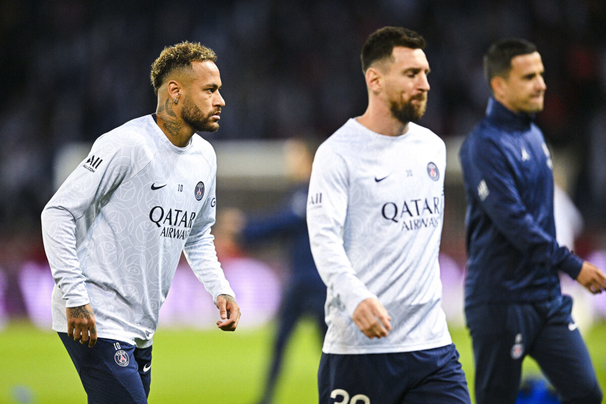 Photo : Neymar Jr (PSG) / Lionel Messi (PSG) - Match De Football En ...