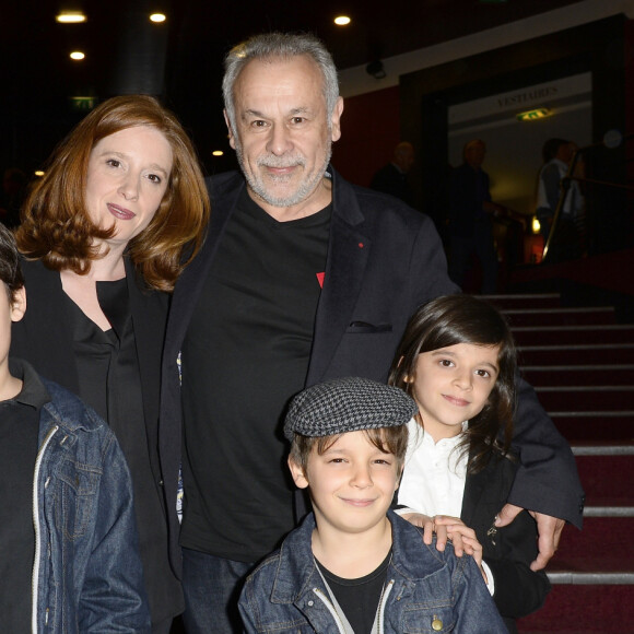 Francis Perrin, sa femme Gersende et leurs enfants, Louis, Baptiste et Clarisse - Chico & The Gypsies en concert à l'Olympia à Paris, le 15 avril 2014. 