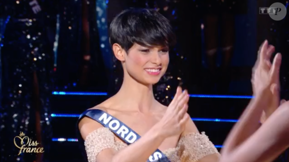 Photo : Elle est étudiante en deuxième année licence MIASHS. Miss Nord-Pas- de-Calais, Eve Gilles, est élue Miss France 2024. - Purepeople