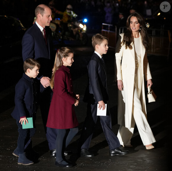Le prince William, Kate Middleton, le prince George, la princesse Charlotte, la princesse Charlotte - Traditionnel concert de Noël "Together At Christmas" à l'abbaye de Westminster à Londres le 8 décembre 2023.
