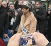 Et les fans se sont présentés nombreux pour l'acclamer telle une superstar.
Eve Gilles (Miss France 2024) de retour à Quaëdypre, son village natal, dans le Nord. BFMTV