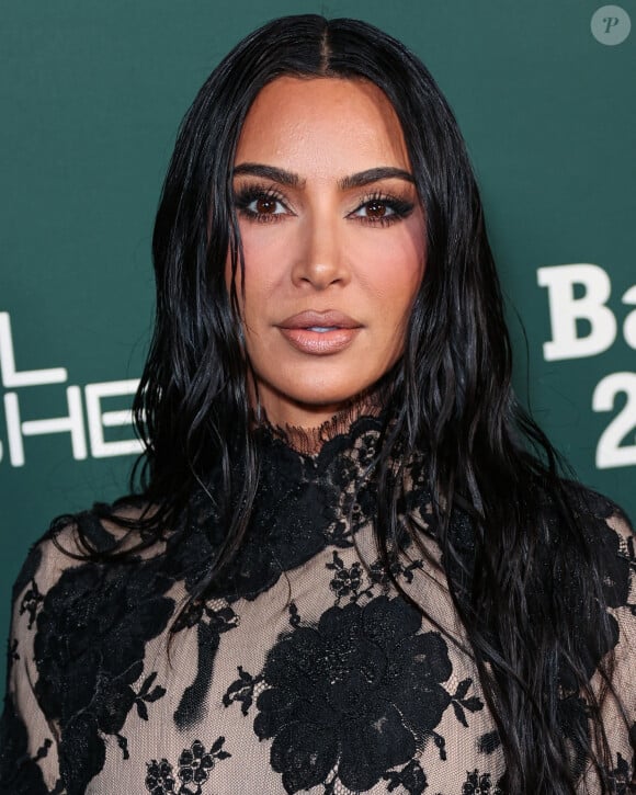 Kim Kardashian lors de la soirée de gala Baby2Baby au Pacific Design Center de West Hollywood, Los Angeles, Californie, Etats-Unis, le 11 novembre 2023.