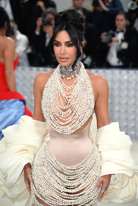 Kim Kardashian - Les célébrités arrivent à la soirée du "MET Gala 2023" hommage au grand couturier Karl Lagerfeld au Metropolitan Museum of Art de New York City, New York, Etats-Unis, le 1er mai 2023. 