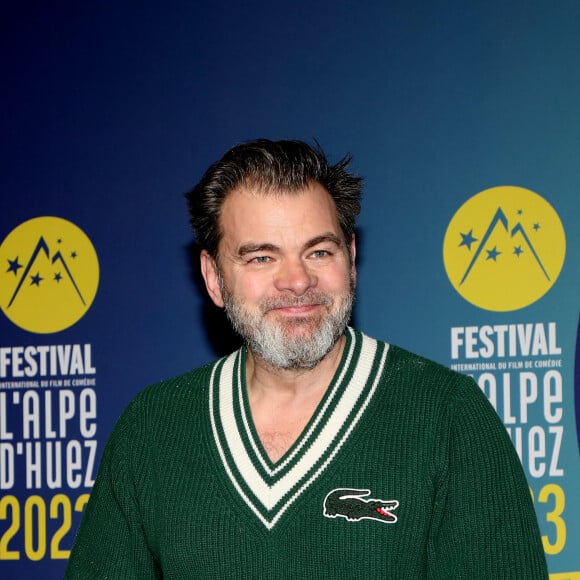 L'acteur est le père de jumelles, Lily et Alice, nées en 2001
 
Clovis Cornillac pour le film "Les têtes givrées" - Photocall lors de la 26ème édition du festival international du film de comédie de l'Alpe d'Huez le 18 janvier 2023. © Dominique Jacovides / Bestimage