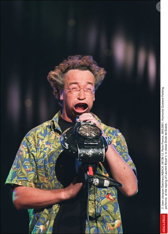 En 2010, il a déménagé en Guadeloupe pour mieux apprécier son autre passion : celle qu'il nourrit pour la navigation. 
Gustave Parking dans l'émission de Laurent Boyer "Drôle de Scène", le 31 mai 2001.