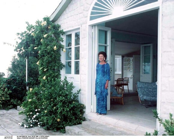 Et c'est là qu'elle a été réellement heureuse et libre ! 
Princesse Margaret dans sa villa aux Îles Moustiques.