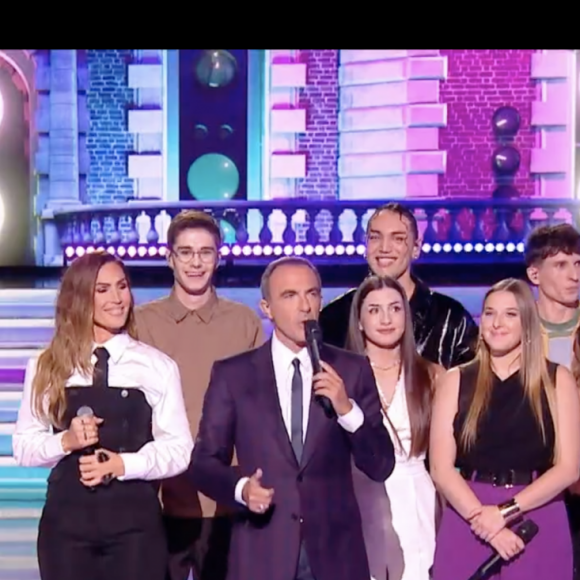 Les élèves de la Star Academy sont de moins en moins nombreux et ils ont décidé, pour la plupart, de faire quelques emménagements. 
Star Academy 2023, prime du 25 novembre 2023 diffusé sur TF1.