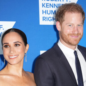 Le prince Harry et Megan Markle au photocall de la soirée de gala "Robert F. Kennedy Human Rights Ripple of Hope 2022" à l'hôtel Hilton de New York City, New York, Etats-Unis, le 6 décembre 2022. 