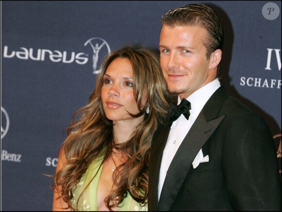 David Beckham l'a alors obligé à dire que son père conduisait une Rolls Royce
 
Archives - David Beckham et Victoria Beckham
