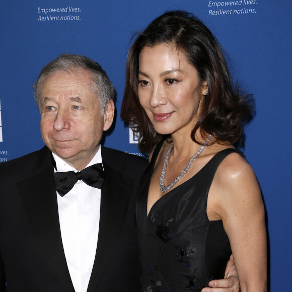 Jean Todt et Michelle Yeoh se sont rendus auprès d'eux pour profiter de ce beau moment
 
Jean Todt et sa femme Michelle Yeoh au gala d'inauguration 'A Night For Change' à New York, le 5 décembre 2016