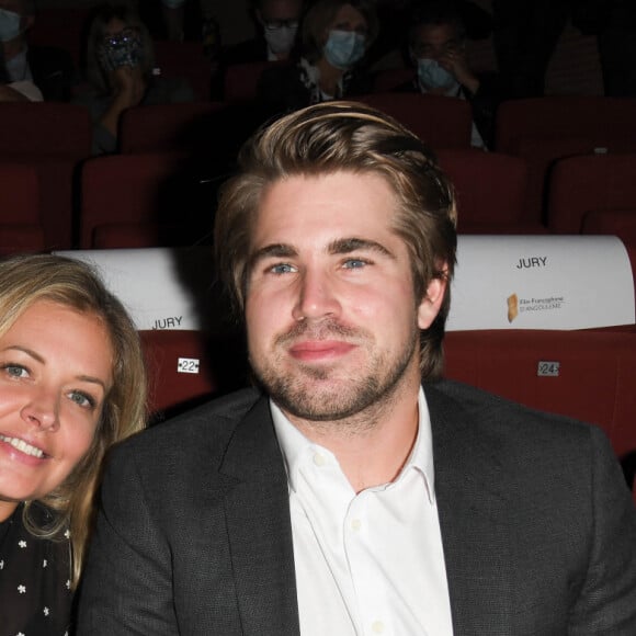 Une belle soirée en amoureux pour les deux tourtereaux 

Jean-Pierre Castaldi, Carine Galli et Giovanni Castaldi lors de la cérémonie de clôture et remise de prix du Festival du film Francophone d'Angoulême 2020 le 2 septembre 2020. © Coadic Guirec / Bestimage