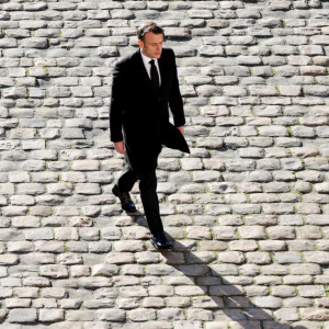 Le président Emmanuel Macron - Hommage national à Jacques Delors dans la cour d'honneur de l'Hôtel national des Invalides à Paris le 5 janvier 2024. © Dominique Jacovides / Bestimage