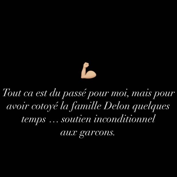 Capucine Anav, ex-petite-amie d'Alain-Fabien Delon, s'est exprimée sur Instagram sur l'affaire qui déchire la famille de l'acteur Alain Delon