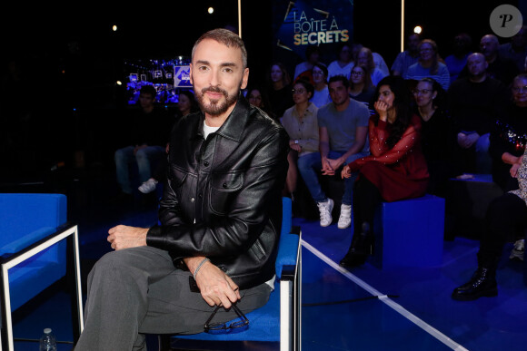 Exclusif - Christophe Willem - Backstage - Enregistrement de l'émission "La boîte à secrets N°18" à Paris, présentée par Faustine Bollaert et diffusée le 12 janvier 2024 sur France 3 © Christophe Clovis / Bestimage