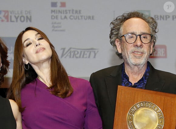 Monica Bellucci et Tim Burton - Tim Burton a reçu le prix Lumière 2022 lors de la 14ème Edition du festival du cinéma Lumière Film Festival à Lyon. Le 21 octobre 2022 © Pascal Fayolle / Bestimage