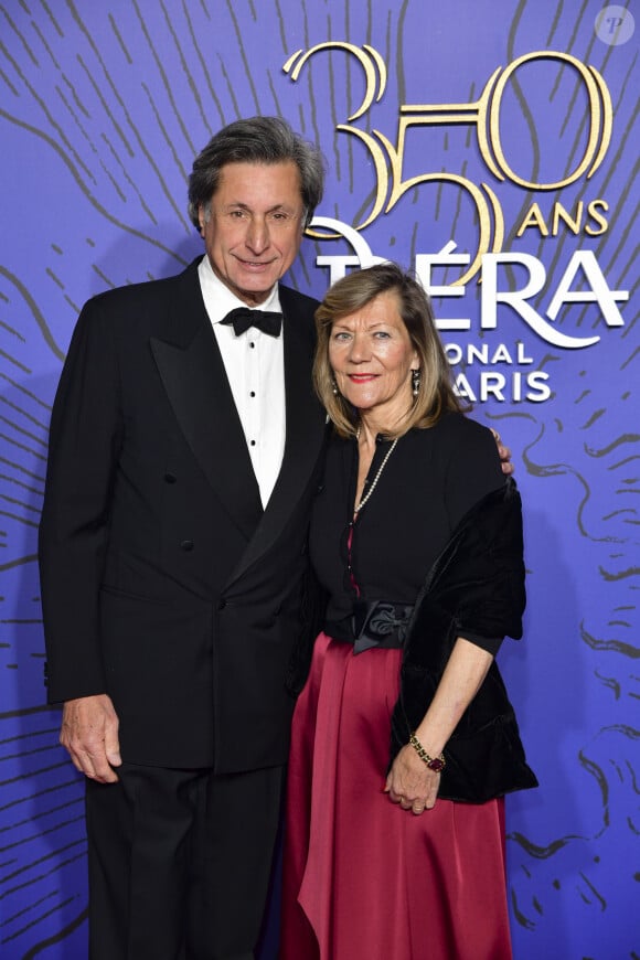 Patrick de Carolis et sa femme Carol-Anne lors du photocall du gala du 350ème anniversaire de l'Opéra Garnier à Paris, France, le 8 mai 2019. © Pierre Perusseau/Bestimage
