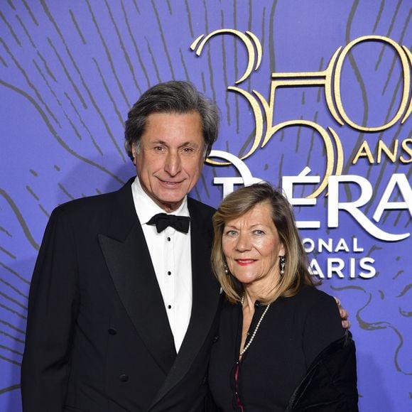 Patrick de Carolis et sa femme Carol-Anne lors du photocall du gala du 350ème anniversaire de l'Opéra Garnier à Paris, France, le 8 mai 2019. © Pierre Perusseau/Bestimage