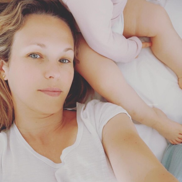 Pour le magazine "Parents".
Lorie profite au maximum de sa fille, Nina, née en 2020. @ Instagram / Lorie